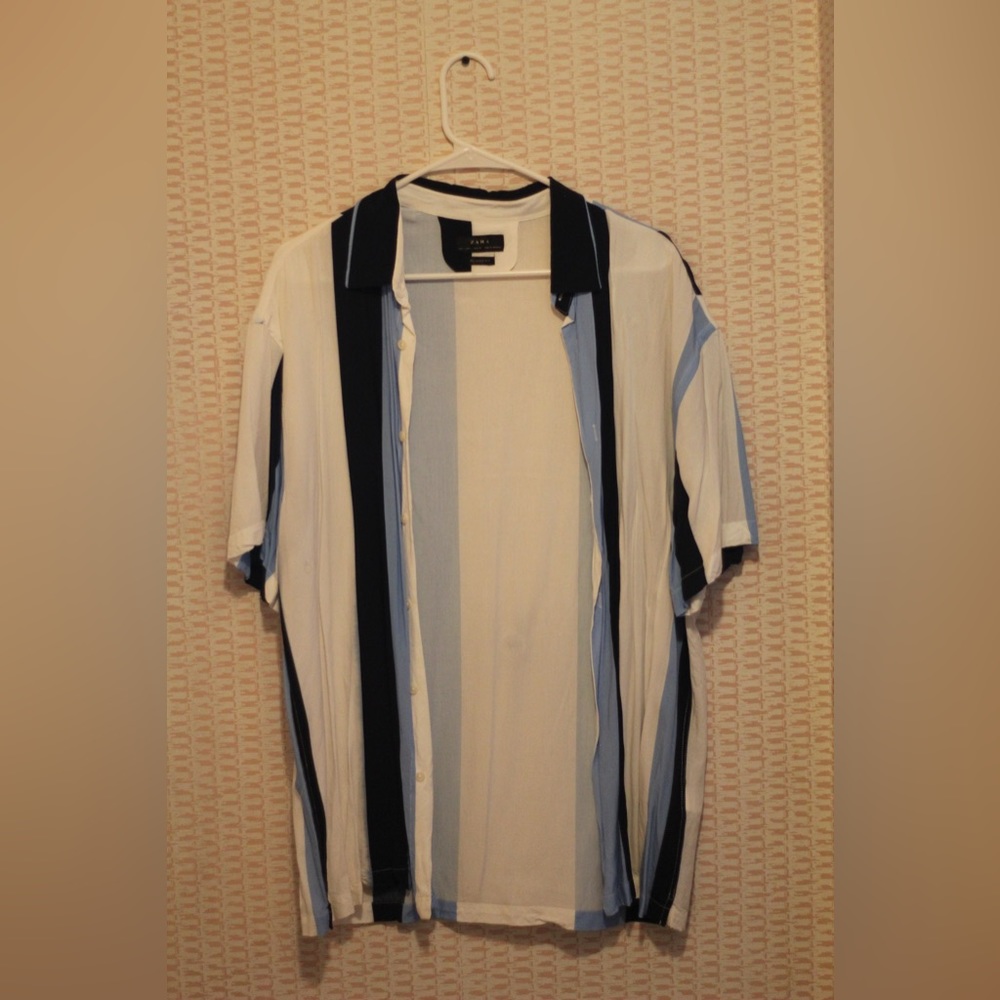 Zara Men’s Relaxed Fit Shirt size Large